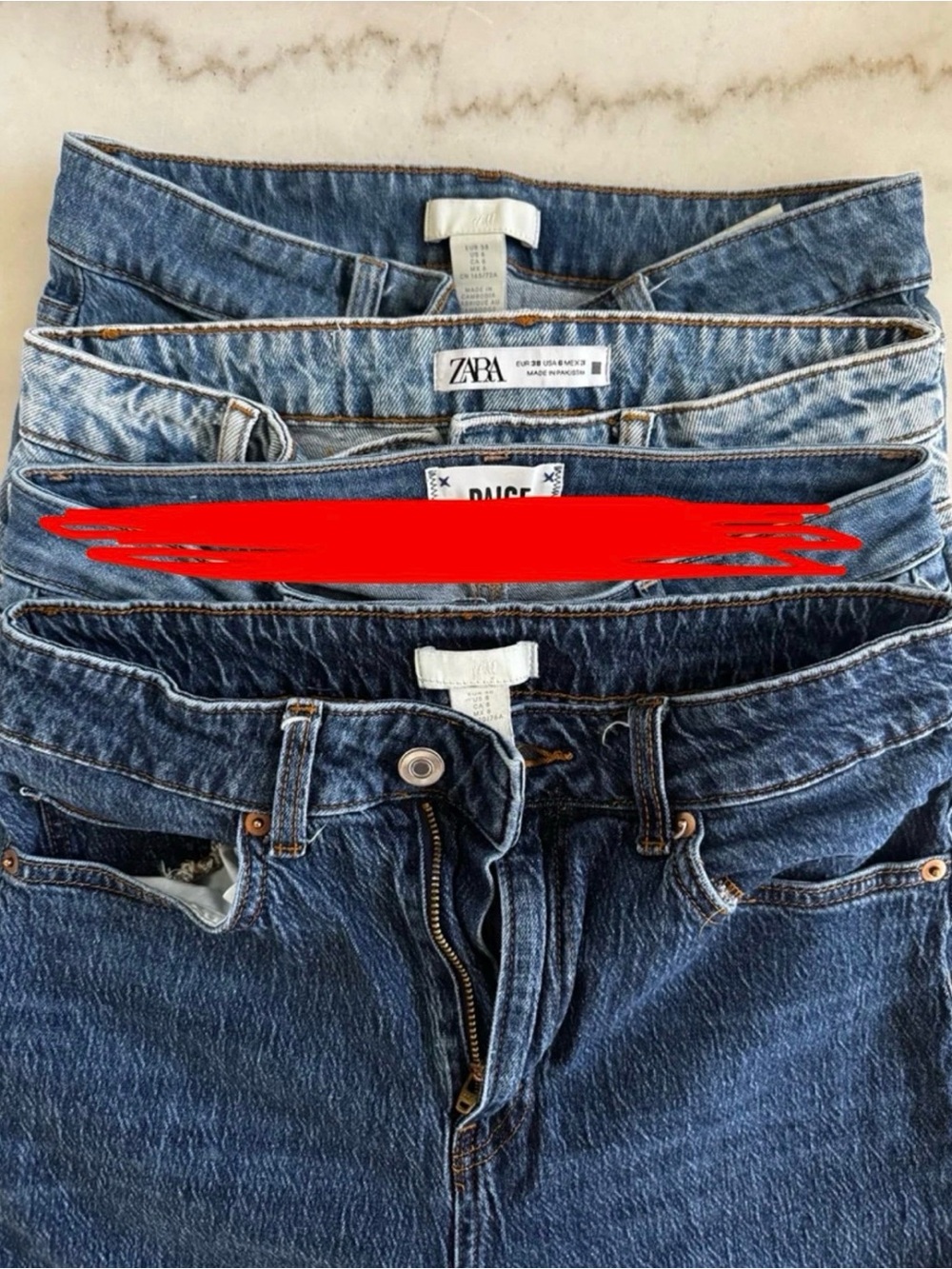 2 H&M's Jeans and a Zara Jean : Size
28/eur38